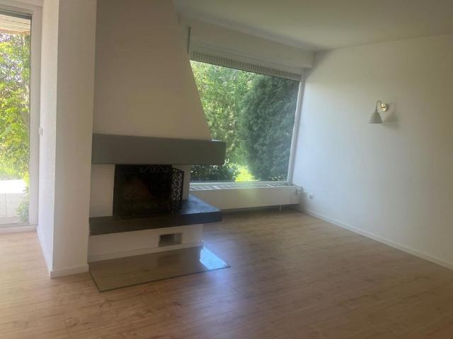 Wunderschöne Dreizimmerwohnung mit Garten und Terrasse
