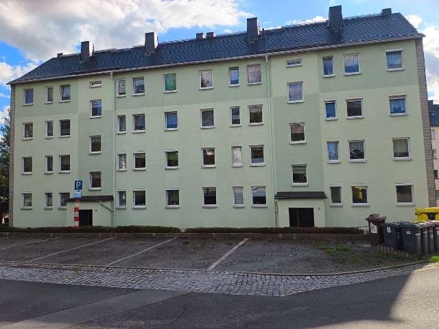 wunderschöne Eigentumswohnung in Schlettau mit Einbauküche und Garage