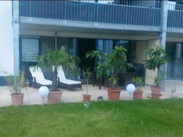 Wunderschöne Erdgeschosswohnung mit grossem Garten
