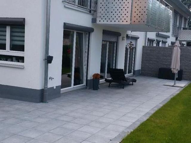 Wunderschöne Erdgeschoss EG Wohnung mit großem Garten in Bestlage