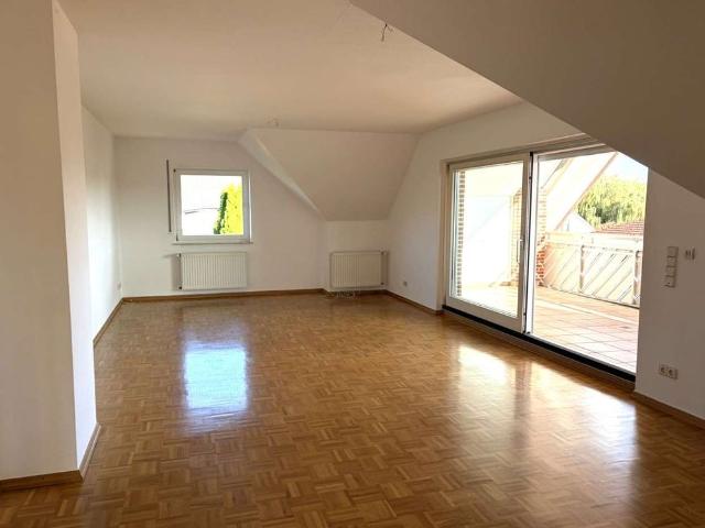 ~~Wunderschöne Etagenwohnung mit Loggia in Stift Quernheim !~~