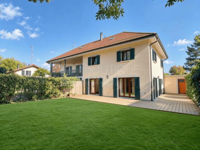 Wunderschöne Familienvilla im Herzen von Meinier