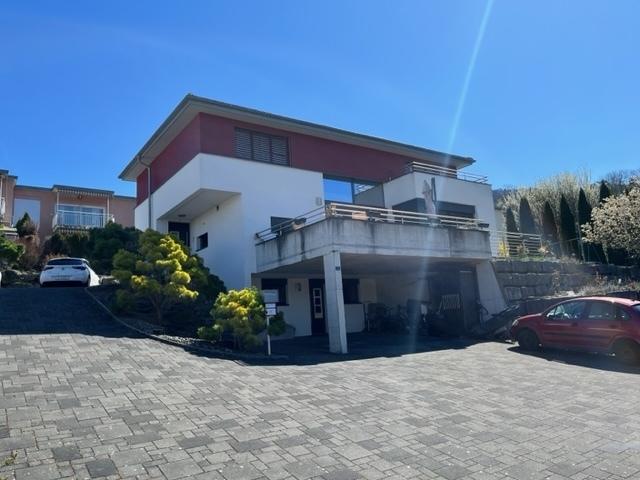 Wunderschöne Familienvilla mit eigenem Studio