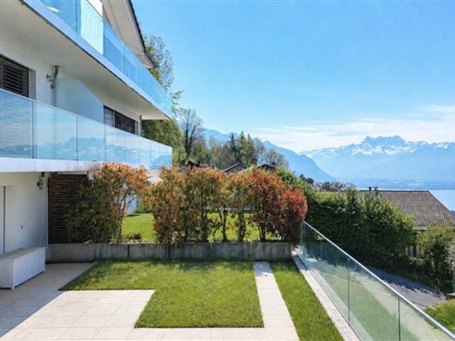 Wunderschöne Familienvilla mit Panoramablick auf den See und die Alpen