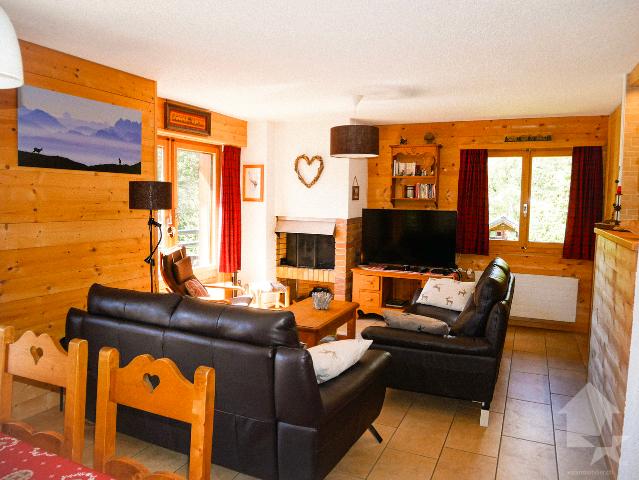 Wunderschöne Ferienwohnung im Zentrum von Champex Lac mit großem Balko