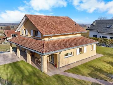 Wunderschöne freistehende Architektenvilla nur 18 Minuten von Bulle entfernt