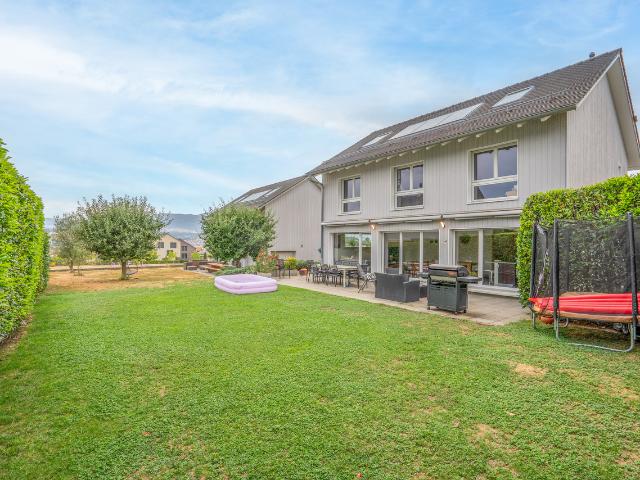 EXKLUSIV: Wunderschöne freistehende Villa in Chavornay für Sie!