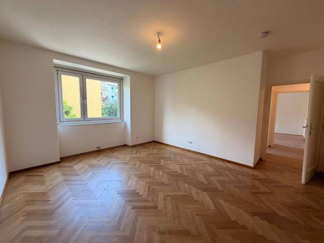 Wunderschöne frisch sanierte Wohnung sucht Mieter!