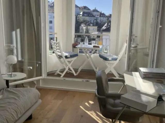 Wunderschöne helle 3 Zimmer Altbauwohnung im Lehenviertel