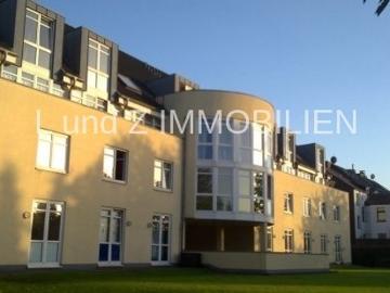 Wunderschöne, helle 2 Zimmer Singlewohnung in ruhiger Lage mit zwei Balkonen