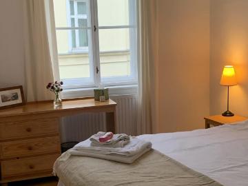 Wunderschöne, helle c.99 m² große Wohnung zur Untervermietung für 4 oder 7 Monate in der Nähe der Votivkirche, 1090, Vienna Amsterdam Apartments for Rent
