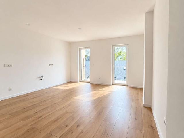 Wunderschöne helle großzügige Wohnung mit Balkon