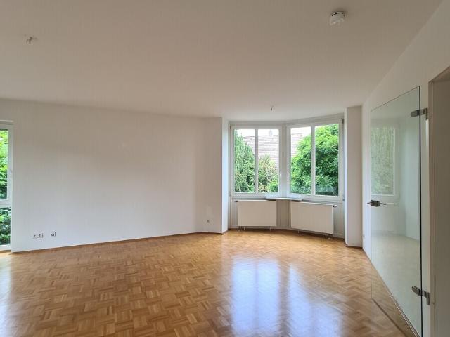 Wunderschöne helle Wohnung im Grünen