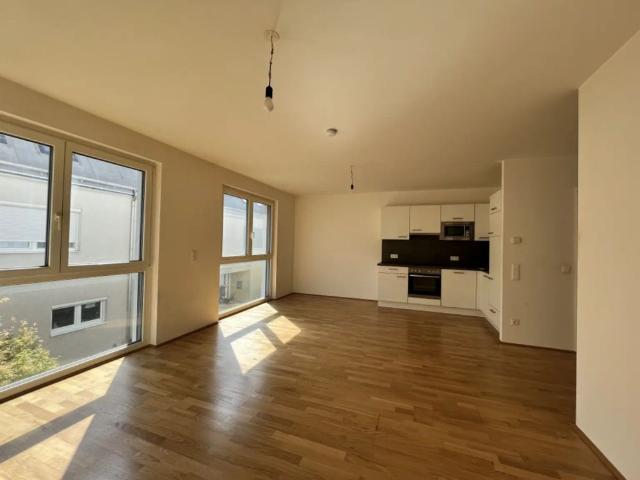 Wunderschöne & lichtdurchflutete 2 Zimmer Wohnung in Lobaunähe!
