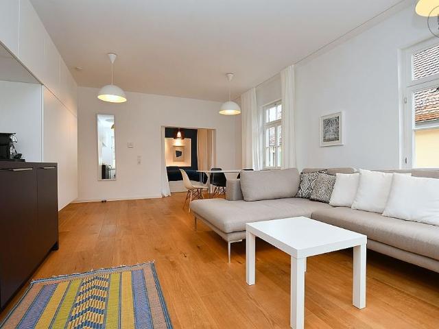 Wunderschöne, modern möblierte Wohnung mit Internet in Stuttgart Weilimdorf