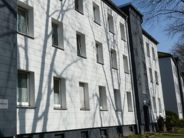 Wunderschöne moderne 2 Zimmer Wohnung mit großer Küche !