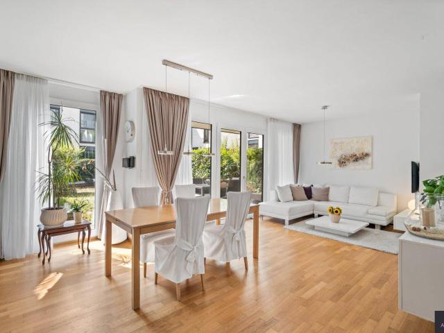 Wunderschöne, moderne Gartenwohnung mit zwei Eigengärten – begehrte Ruhelage Grenze Nussdorf & Grinzing