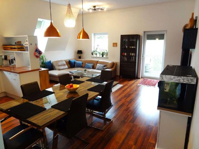 Wunderschöne, moderne Mietwohnung mit Klimaanlage, Carport, Gemeinschafts Pool und Sauna …!