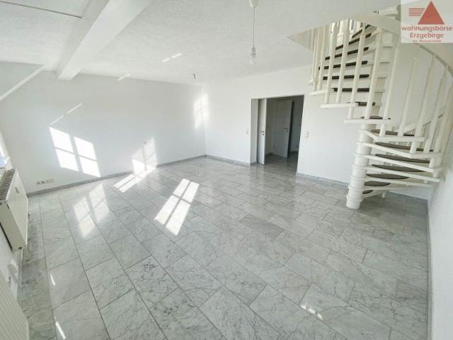 Wunderschöne Maisonette Wohnung mit Balkon und Tageslichtbad