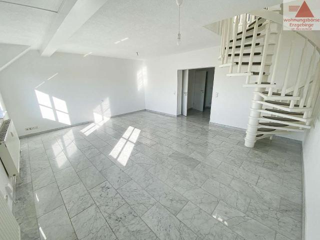 Wunderschöne Maisonette Wohnung mit Balkon und Tageslichtbad