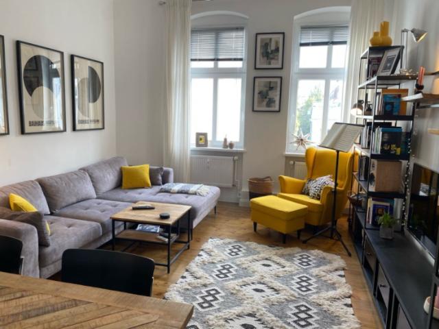 Wunderschöne neu sanierte Altbauwohnung in Friedenau