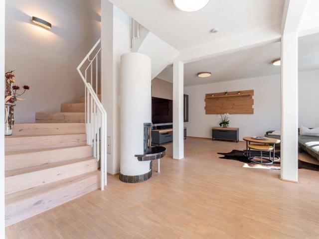 Wunderschöne neu sanierte 3.5 Zimmer Wohnung mit Terrasse in Waidring