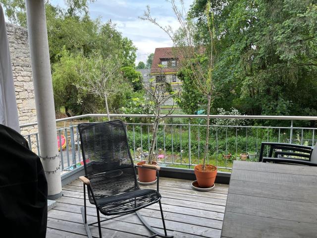 Wunderschöne Neubau Wohnung mit modernem Schnitt und schönem Balkon