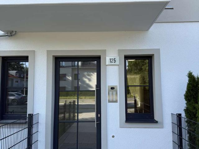 Wunderschöne Neubauwohnung mit zwei Terrassen und Tiefgarage
