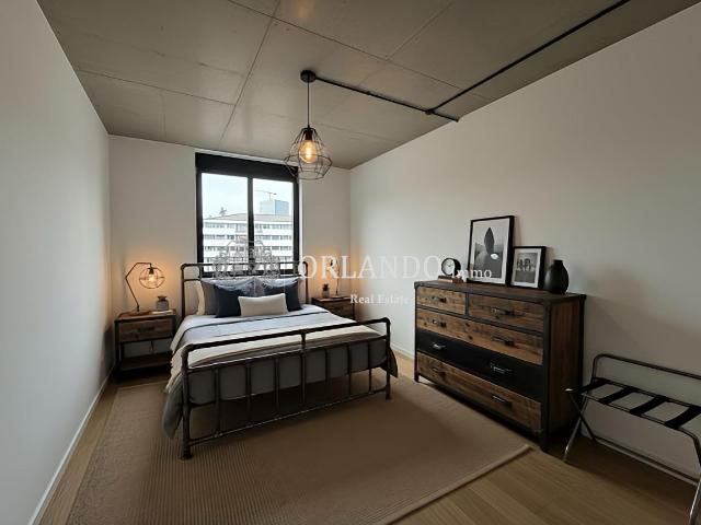 Wunderschöne neue 5 Zimmer Wohnung, 2 Stockwerke mit Balkon