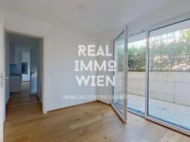 Wunderschöne sonnendurchflutete Wohnung mit Balkon im 23. Bezirk! Nähe U6 PERFEKTASTRAẞE! 360° 3D Grad Besichtigung