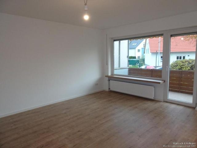 wunderschöne, sanierte 2 Zimmer Wohnung mit neuwertiger EBK und Balkon in Schwabach