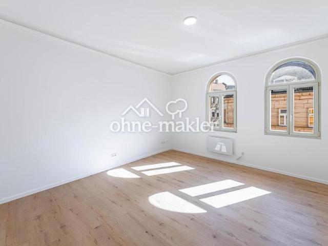 Wunderschöne & sanierte Altbau 3 Zi. Wohnung Erstbezug