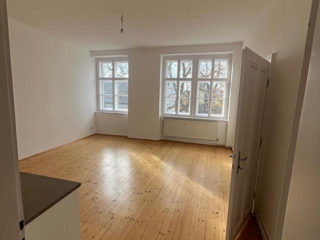 Wunderschöne Ruhige und Sehr Helle Altbauwohnung