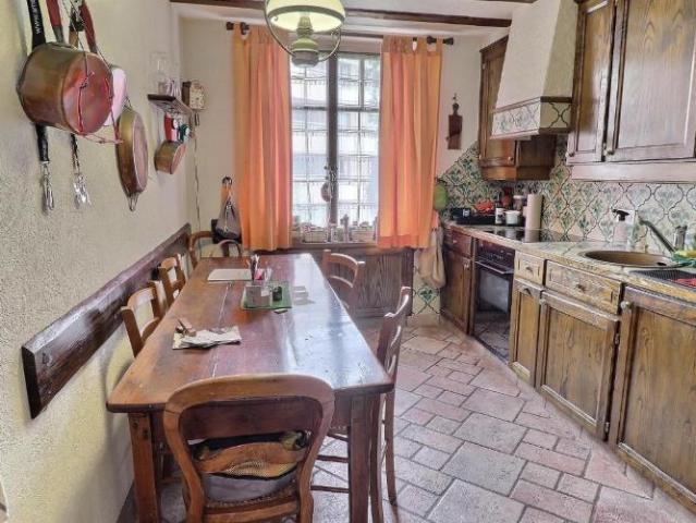 Wunderschöne Wohnung in besetztem Niessbrauch ohne Rente