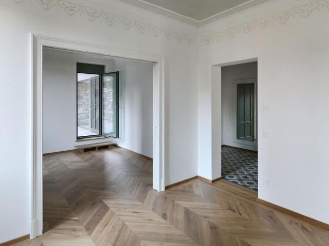Wunderschöne Wohnung in einem historischen Haus