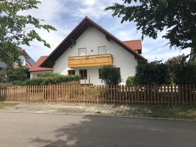 Wunderschöne Wohnung mit Balkon in bester Lage von Pöttmes