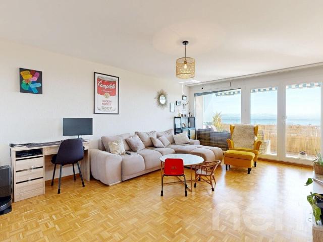 Sofort verfügbar: Wunderschöne Wohnung mit Blick auf den See