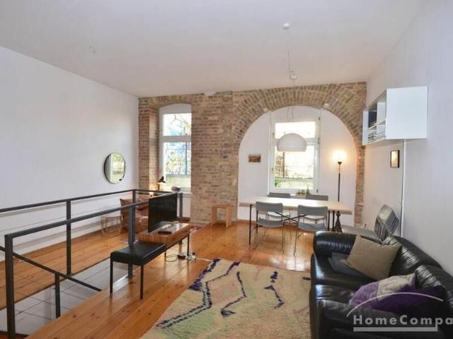 Wunderschöne und charmante 2,5 Zimmer Wohnung in Prenzlauer Berg, möbliert
