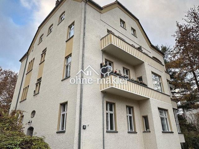 Wunderschöne und helle Altbauwohnung unmöbliert! Erstvermietung nach Sanierung