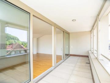Wunderschöne und helle 3.5 Zimmer Wohnung im Poly Areal