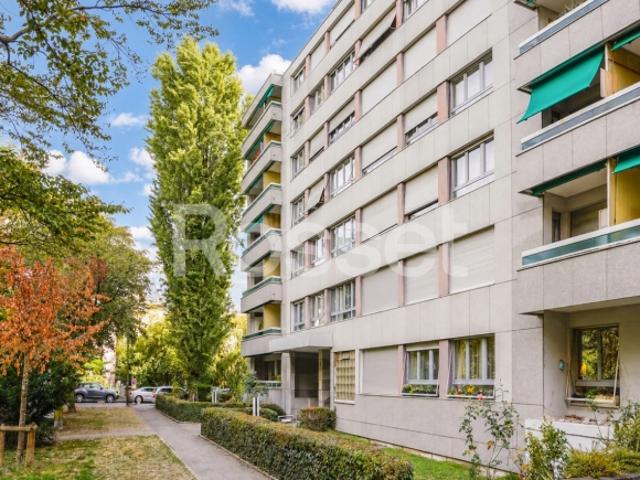 Wunderschöne und komplett renovierte 4,5 Zimmer Wohnung