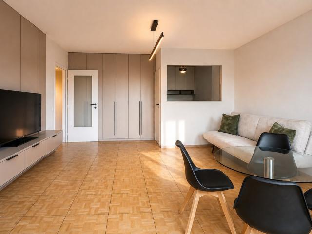Wunderschöne, vollständig renovierte 46 Quadratmeter große Wohnung zum Verkauf in Cologny
