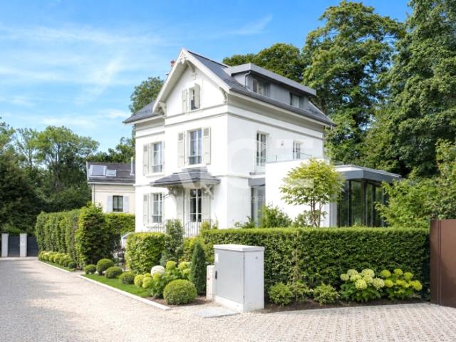 Wunderschöne, vollständig renovierte Villa mit Charakter
