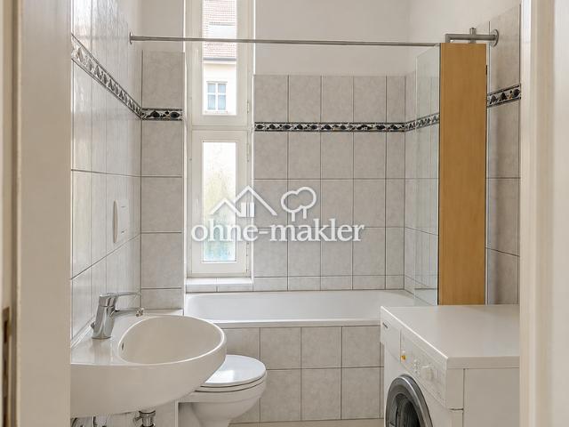 Wunderschöner Altbau Charme* Helle 2 Zimmer mit sonnigem Balkon, nahe Uni Klinik