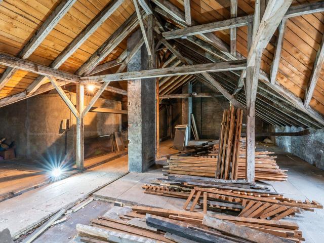 Wunderschöner Innenstadt Rohdachboden mit Baubescheid