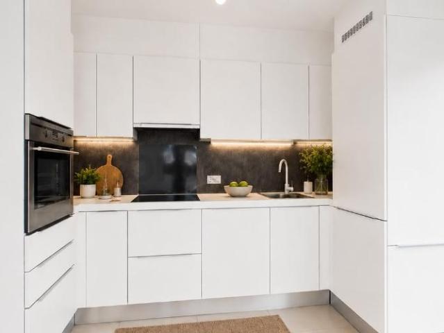 Wunderschöner Privatgarten, bewohnbarer Balkon, moderne Ambiente in ruhiger Lage und ohne Nebenkosten
