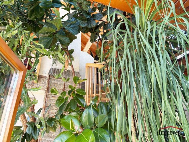 WUNDERSCHÖNER WINTERGARTEN und großes Einamilienhaus VOLL MÖBLIERT in begehrter Lage in Wagram St. Pölten