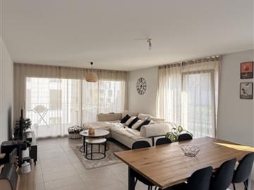 Wunderschönes modernes Apartment mit grossem Balkon