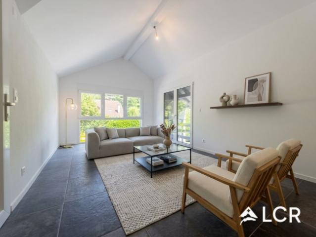 Wunderschönes neues möbliertes Studio mit 1,5 P / 1 CHB / 1 Badezimmer / 1 Terrasse / 1 Balkon / 2 Parkplätze
