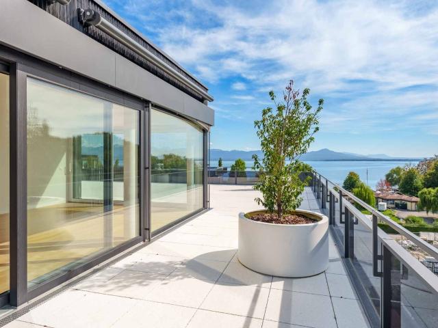 Wunderschönes neues Penthouse mit 5,5 Zimmern, exklusives 360° Dach